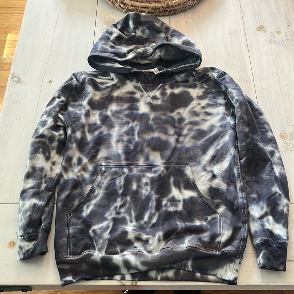 Lululemon tie dye hoodie size 4